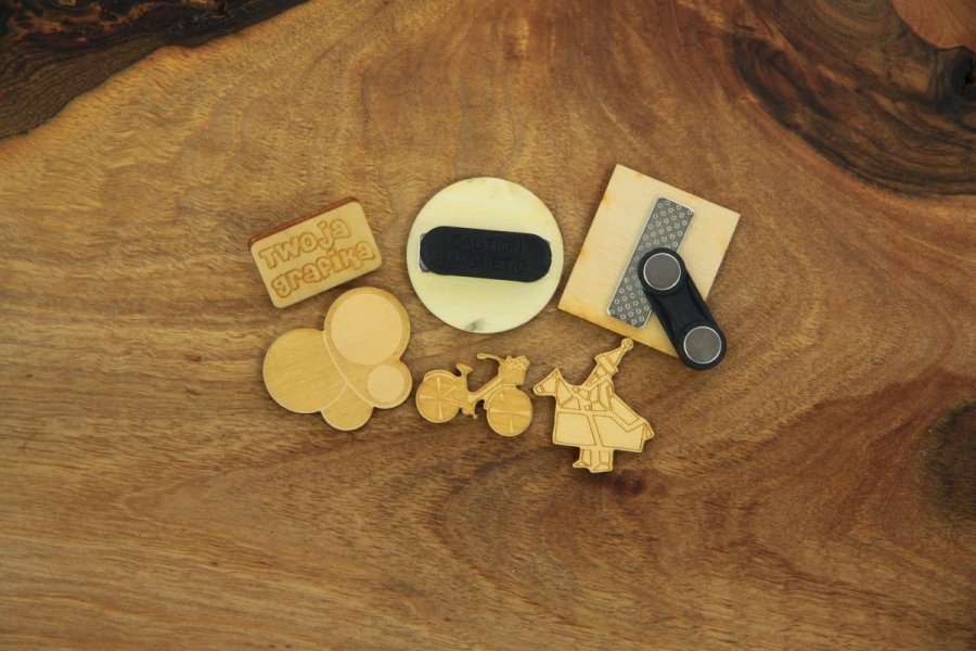 drevené odznaky s dvojitým magnetom 40 mm