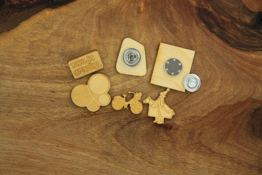 drevené odznaky s magnetom 40 mm